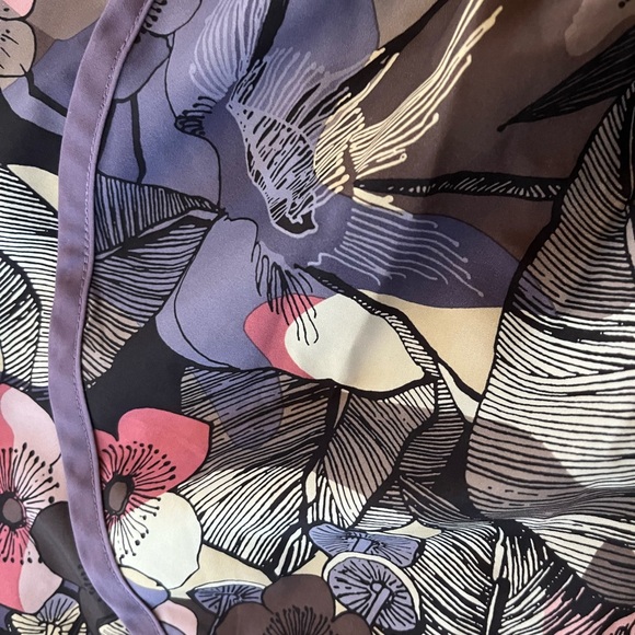 Women’s Nike Floral Running High-Rise Shorts - Picture 3 of 6